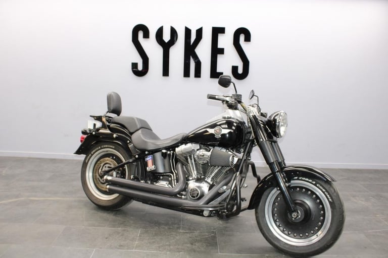 2010 Harley-Davidson FLSTFB Softail Fat Boy Special in Vivid Black