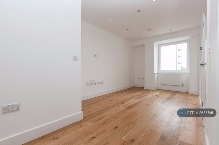 1 bedroom flat in Green Dragon House, Croydon, CR0 (1 bed) (#2655541)