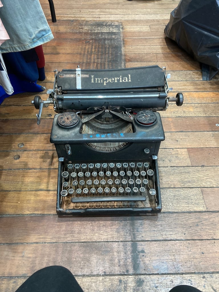 Imperial Vintage typewriter 