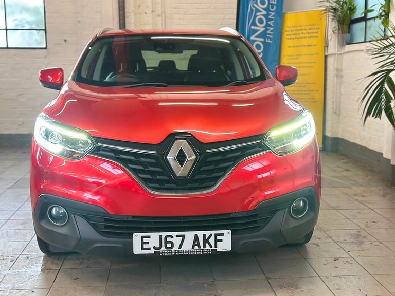 2017 Renault Kadjar 1.2 TCe Dynamique S Nav SUV 5dr Petrol EDC Euro 6 (s/s) (130 ps) SUV Petrol A...