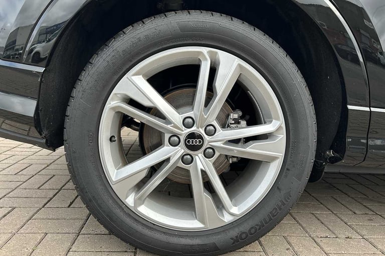 2025 Audi Q3 35 TFSI S Line 5dr (Leather) SUV Petrol Manual