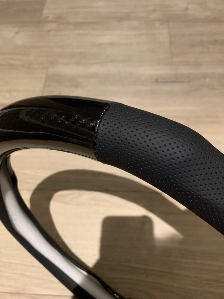 Steering wheel cover