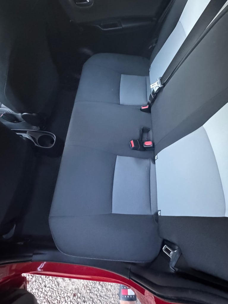 2017 Toyota Yaris 1.5 Hybrid Icon Tech 5dr CVT HATCHBACK Petrol/Electric Hybrid Automatic