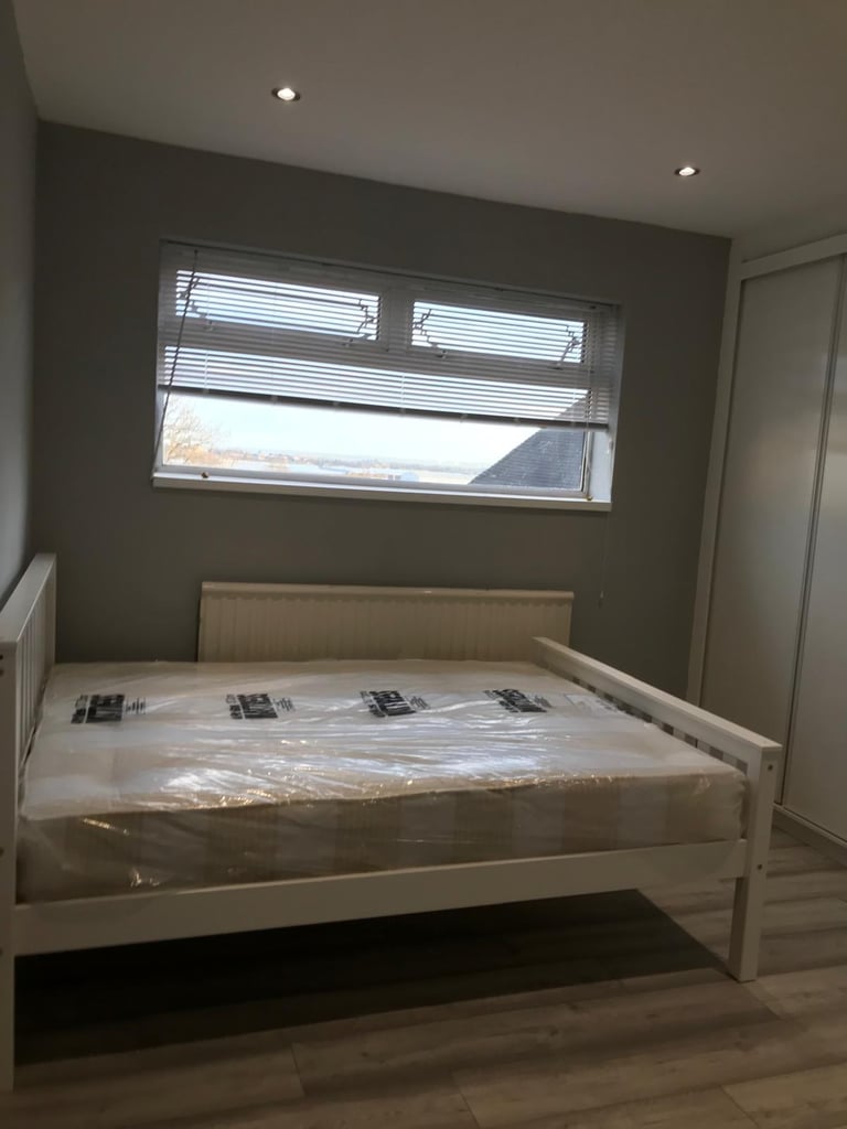 Single-Room to let in Harrold Hill Romford