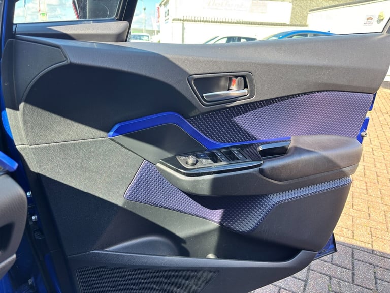 2017 Toyota C-HR 1.8 Hybrid Dynamic 5dr CVT Hatchback Hybrid Automatic