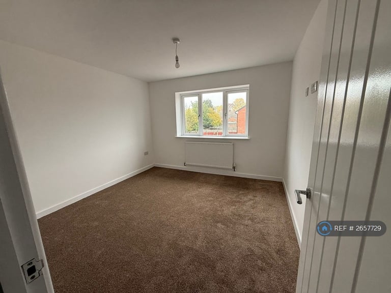3 bedroom house in Cody Court, Silverdale Close, CV2 (3 bed) (#2657729)