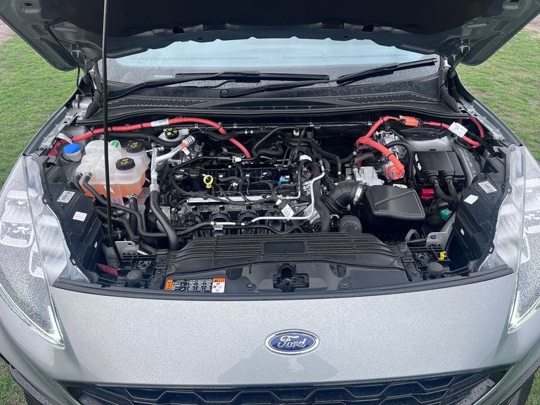 2023 Ford Kuga 2.5 EcoBoost Duratec 14.4kWh ST-Line X SUV 5dr Petrol Plug-in