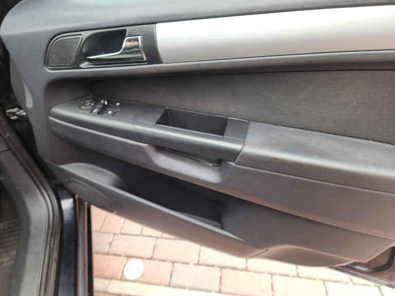 VAUXHALL ZAFIRA AUTOMATIC 7 SEATER DIESEL CLEAN CAR IN COVENTRY 