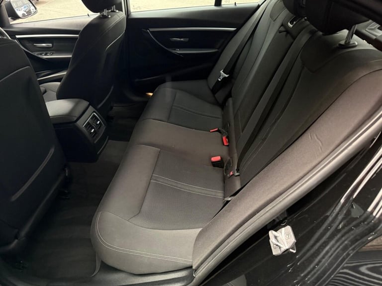 2017 BMW 3 Series 2.0 320i Sport Euro 6 (s/s) 4dr Saloon Petrol Manual