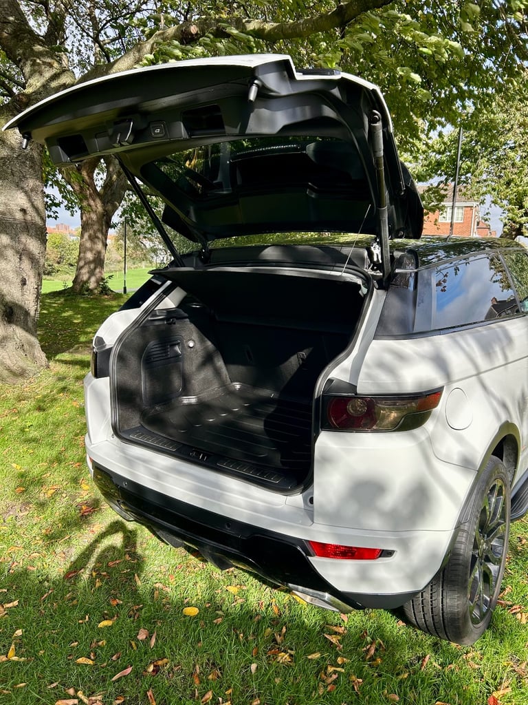 Range Rover Evoque SD4 Dynamic LUX , 64 plate, Full MOT, Full Service History, 24 months Warranty, 