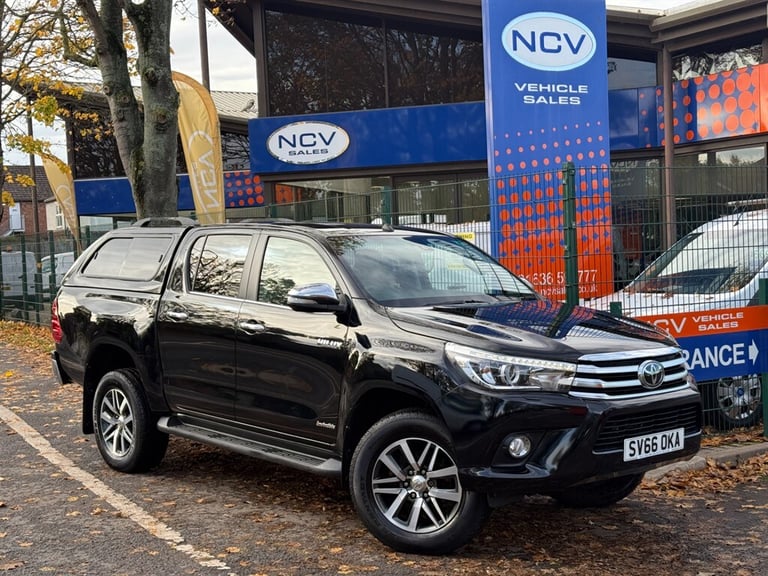 2016 Toyota Hilux Invincible D/Cab Pick Up 2.4 D-4D PICK UP DIESEL Manual