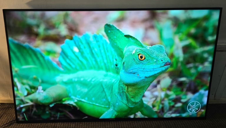Smart TV 4k UHD 65 inch Fully Working order 