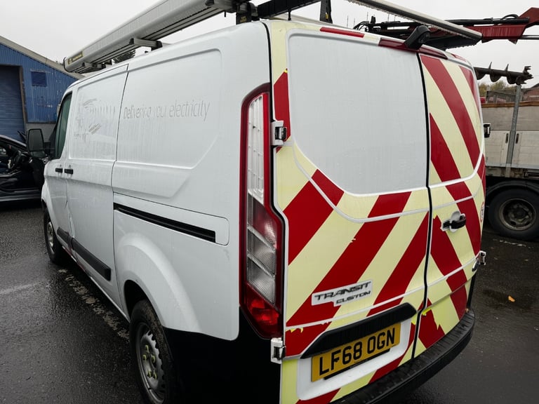 2018/68 FORD TRANSIT CUSTOM 130PS EURO 6 A/C RUNS DRIVES PRICE IS PLUS VAT 