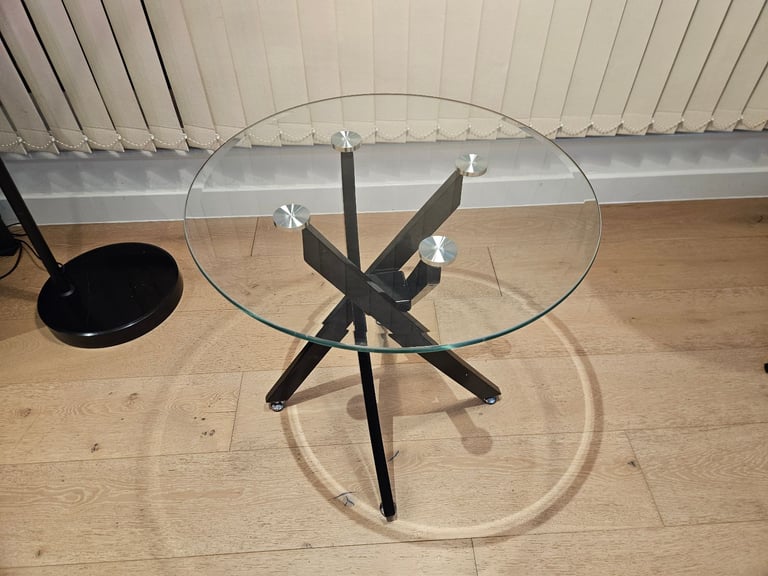 Novara Round Tempered Glass Side Coffee Table, RRP 90£