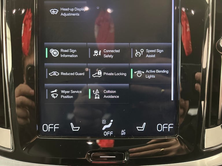 2020 Volvo V60 2.0h T8 Twin Engine 11.6kWh R-Design Plus Estate 5dr Petrol Plug-in Hybrid  Estate...