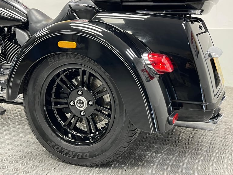 2014 Harley-Davidson Tri Glide 103 Trike - 25,000 Miles