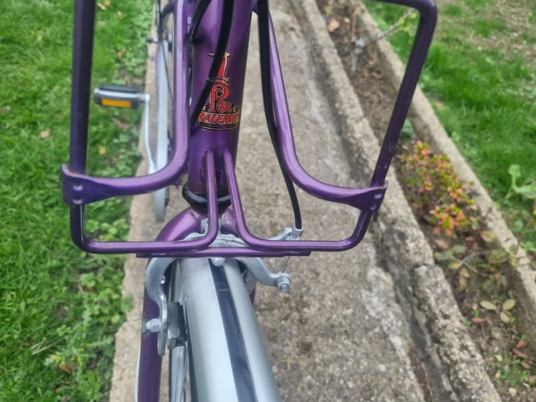 GIRLS LADIES WOMES ADULTS RALEIGH PIONEER 700cc WHELLS 17 INCH FRAME 3 SPEED BIKE BICYCLE