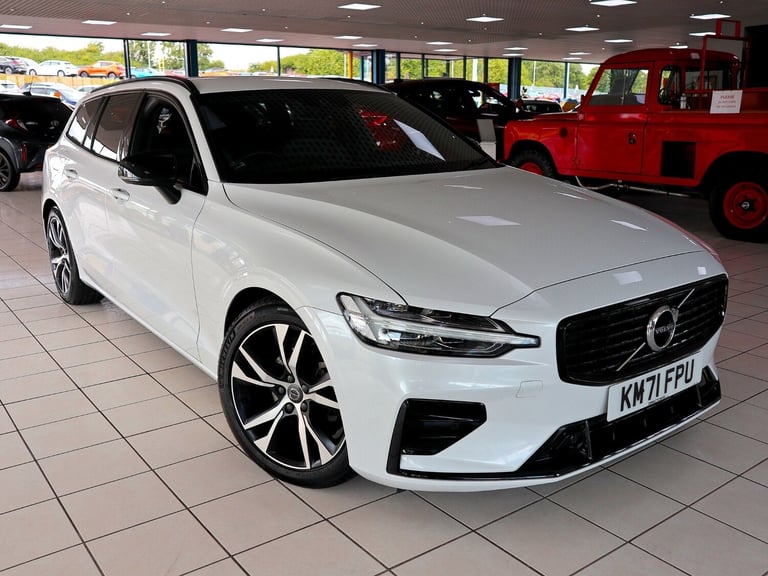 image for 2021 Volvo V60 2.0 R-Design B4 MHEV 5DR Estate Petrol hybrid Estate Hybrid Automatic