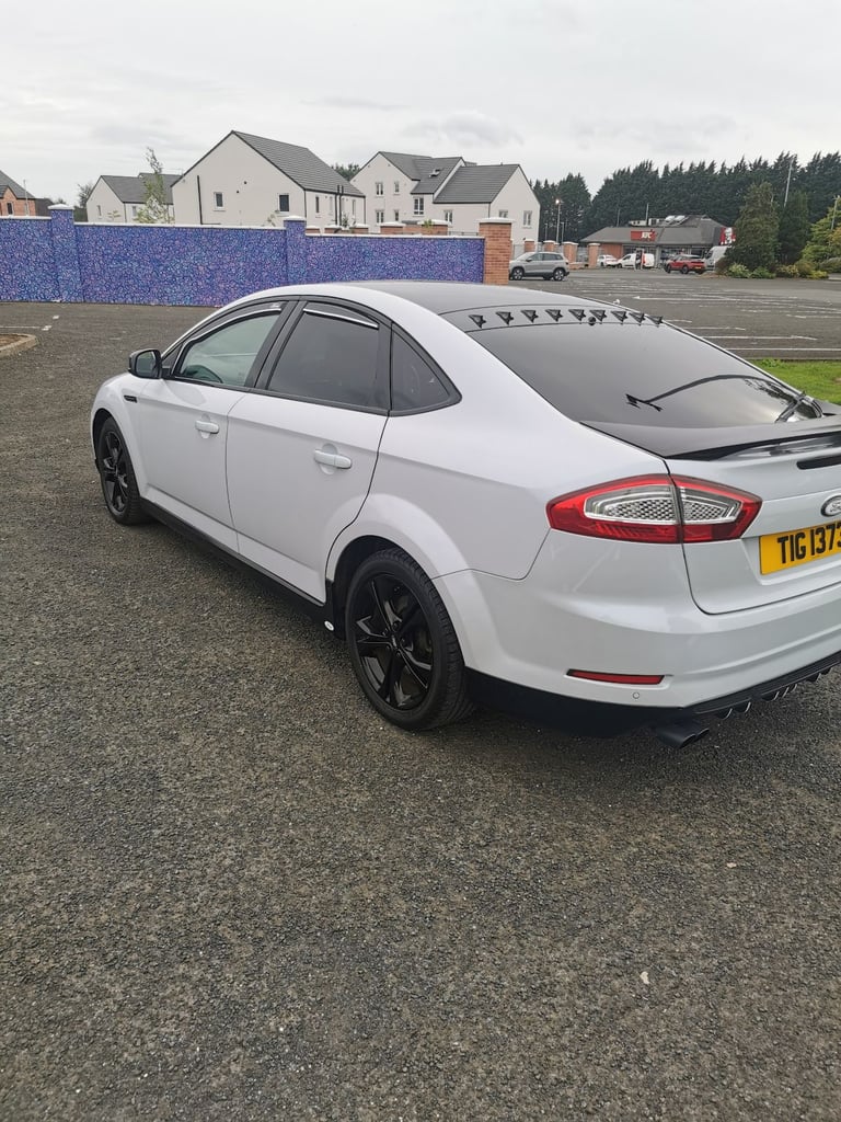 Ford, MONDEO, Hatchback, 2013, Manual, 1997 (cc), 5 doors