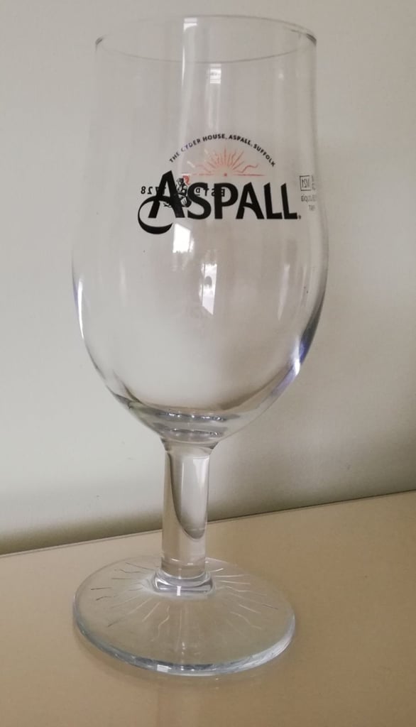 Assortment of 15 pint glasses