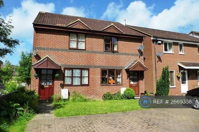 2 bedroom house in The Spinneys, Lewes, BN7 (2 bed) (#2669338)