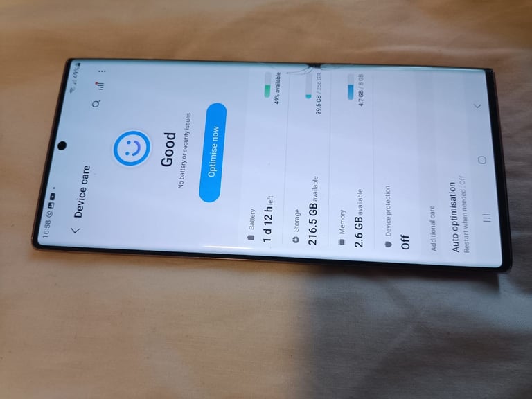 Samsung note 20 256gb very good.