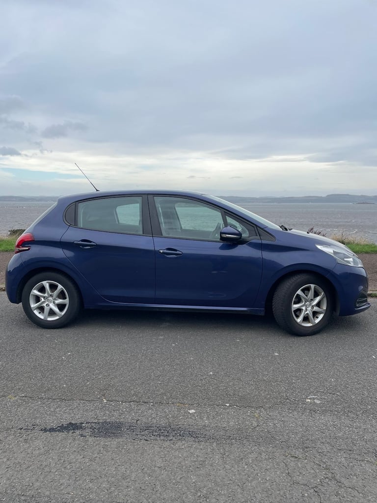 Peugeot, 208, Hatchback, 2017, Manual, 1199 (cc), 5 doors
