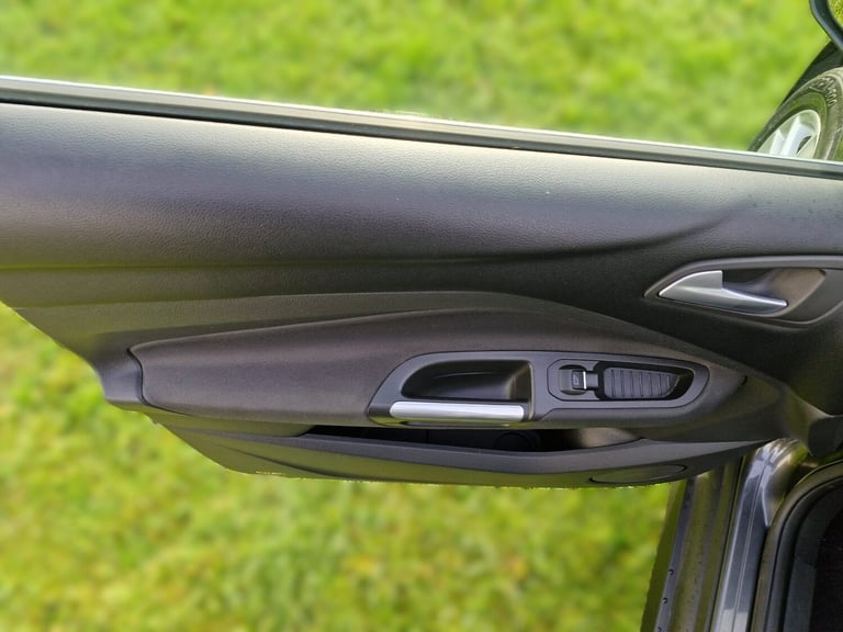 2016 Ford Grand C-MAX 1.5 TDCi Zetec MPV 5dr Diesel Manual Euro 6 (s/s) (120 ps)