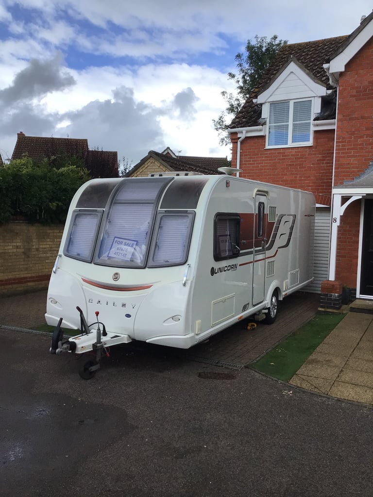 Bailey Unicorn Vigo Touring Caravan Island bed.