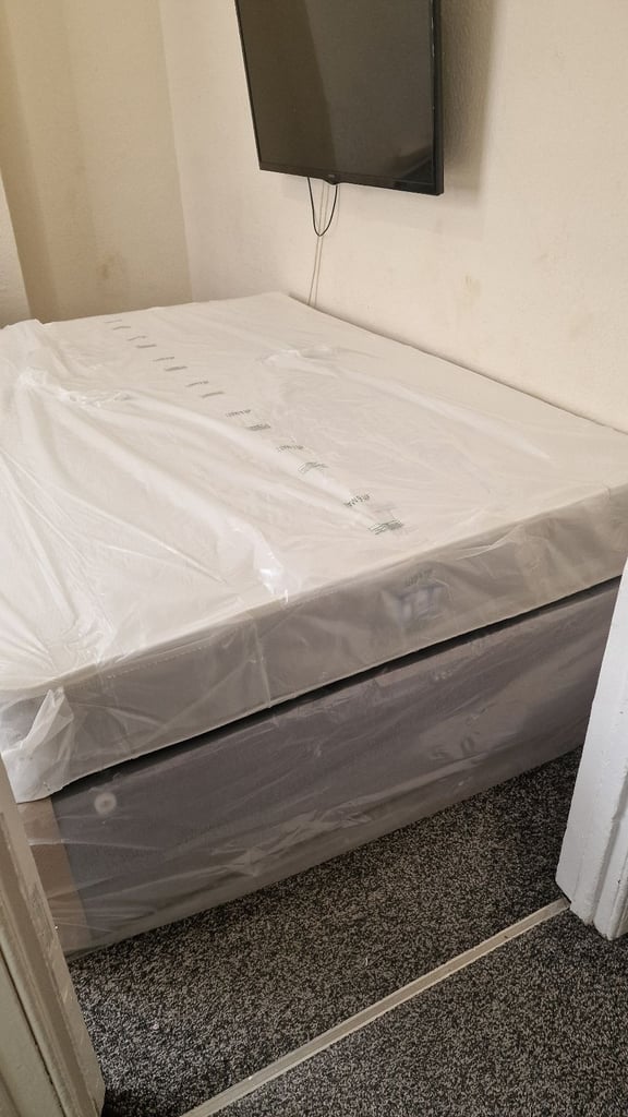 image for Brand New Divan Bed Bases & Mattress Never Used! Double bed 4ft6in x 6ft3in beds base single 3ft