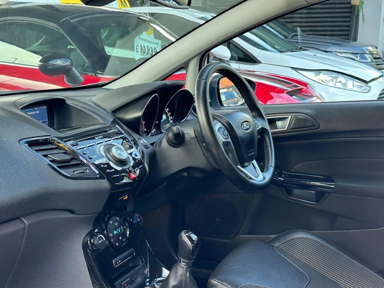 2014 Ford Fiesta 1.0T EcoBoost Titanium X Euro 5 (s/s) 5dr HATCHBACK Petrol Manual