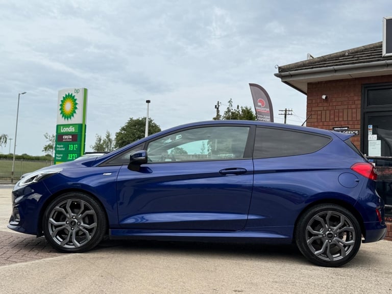 2017 Ford Fiesta 1.0T EcoBoost ST-Line Euro 6 (s/s) 3dr HATCHBACK Petrol Manual