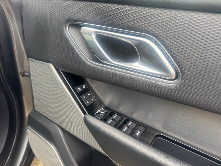 2018 Land Rover Range Rover Velar D240 R-Dynamic SE SUV Diesel Automatic