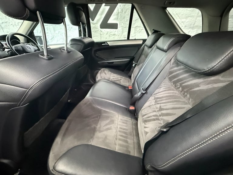 2010 Mercedes-Benz M-Class 3.0 ML300 CDI V6 BlueEfficiency Sport SUV 5dr Diesel Tiptronic 4WD Eur...