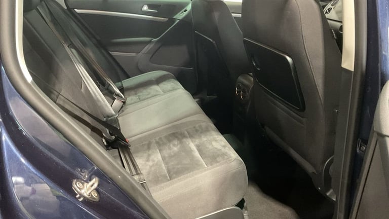 2015 Volkswagen Tiguan 2.0 TDI BlueMotion Tech Match Edition SUV 5dr Diesel DSG 4WD Euro 6 (s/s) ...