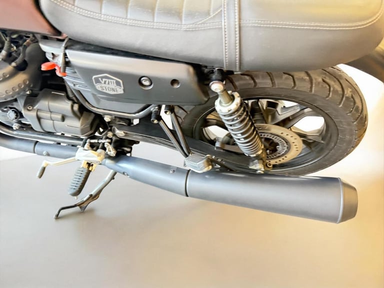 2020 Moto Guzzi V7 744 III Stone Night Pack Euro 4