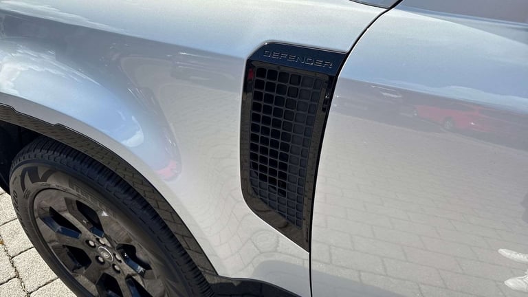 2021 Land Rover Defender 3.0 D300 X-Dynamic HSE 110 5dr Auto [7 Seat] ESTATE DIESEL Automatic