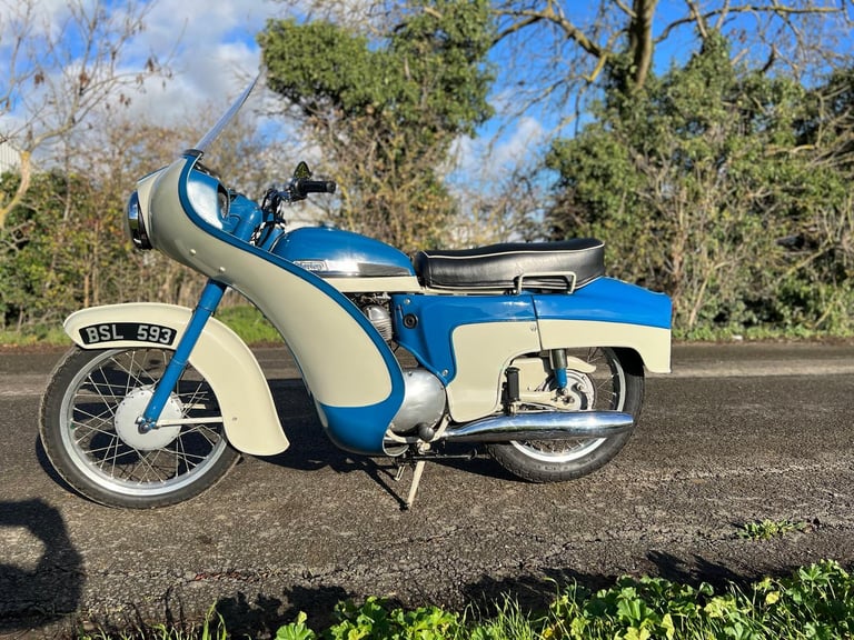 Norton jubilee 250cc,1959, fitted with Period Avon fairing, stunning 
