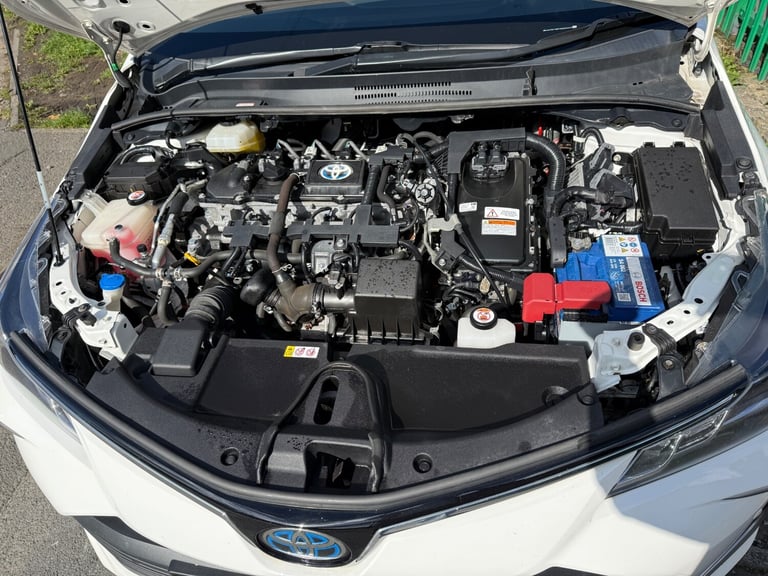 2020 Toyota Corolla 1.8 VVT-i Hybrid Icon Tech 4dr CVT SALOON Petrol/Electric Hybrid Automatic