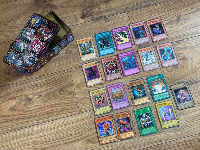 image for Yu-Gi-Oh 25th Anniversary Tin Duelling Heroes 2020 Storage Collectors tin + 19 CARDS