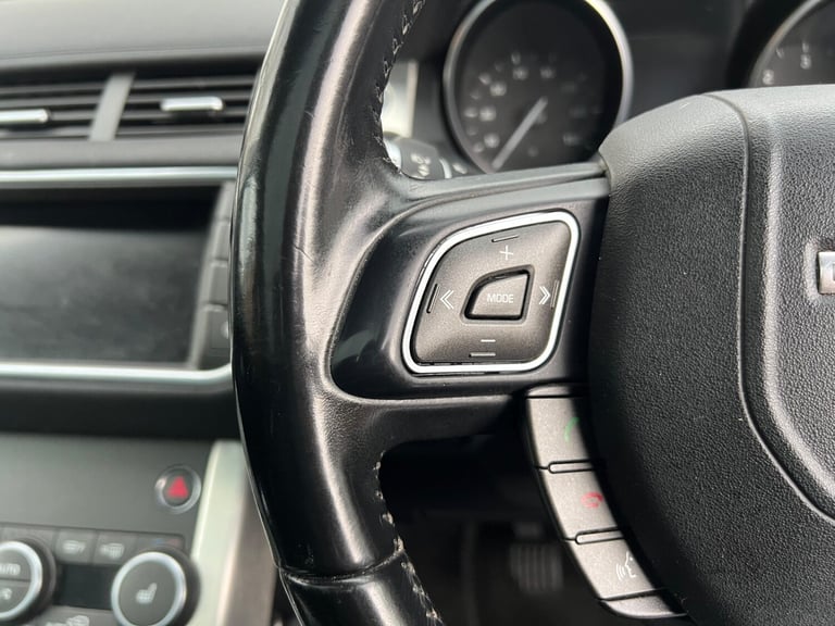 2015 Land Rover Range Rover Evoque 2.0 TD4 SE Tech 5dr ESTATE Diesel Manual