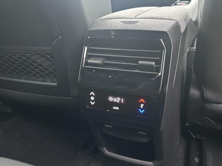 2025 Peugeot 5008 1.2 Hybrid Gt Suv 5dr Petrol Hybrid E Dsc6 Euro 6 (s/s) (136 Ps) HATCHBACK Petr...