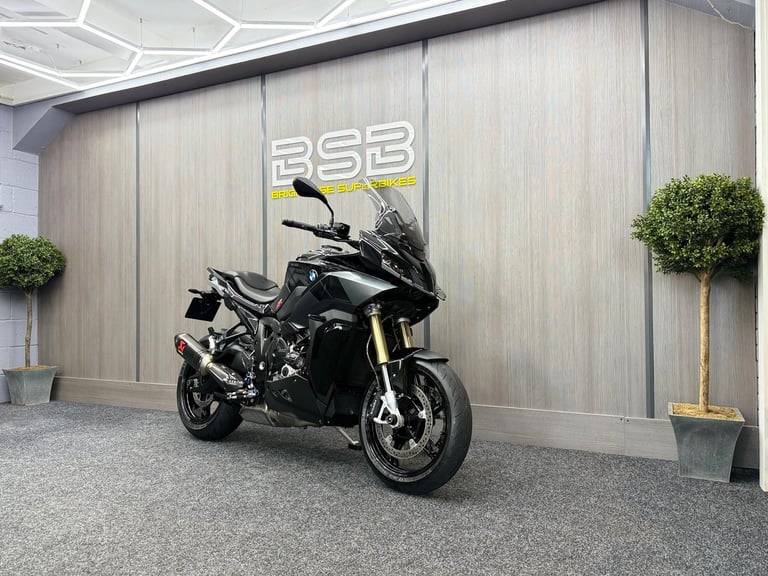 2022 72 BMW S1000XR Triple Black TE Euro 5 - Stunning Bike - FSH - Akrapovic