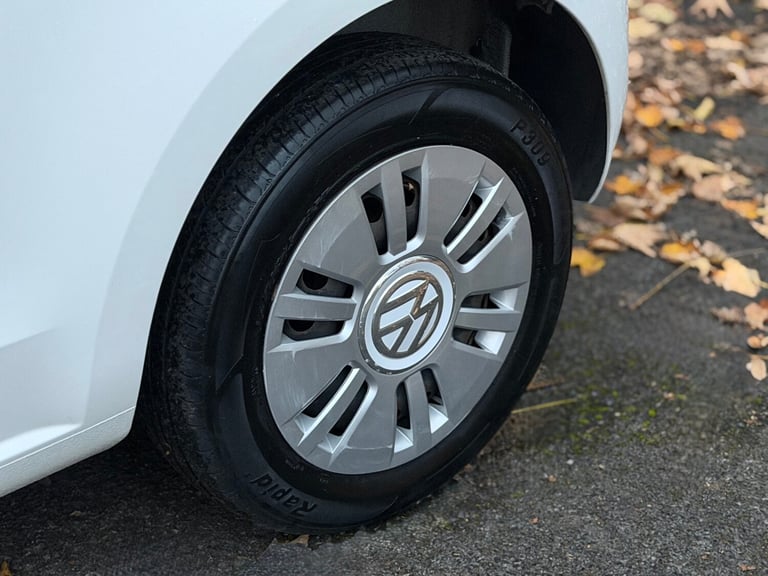 2015 Volkswagen up! 1.0 Move Up 3dr HATCHBACK Petrol Manual