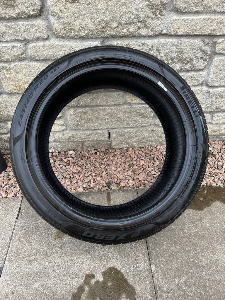 image for Pirelli P Zero 245/40/R20 BMW fit tyre
