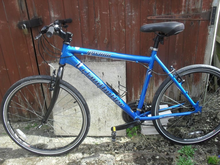 CLAUD BUTLER ADULT HYBRID BIKE.