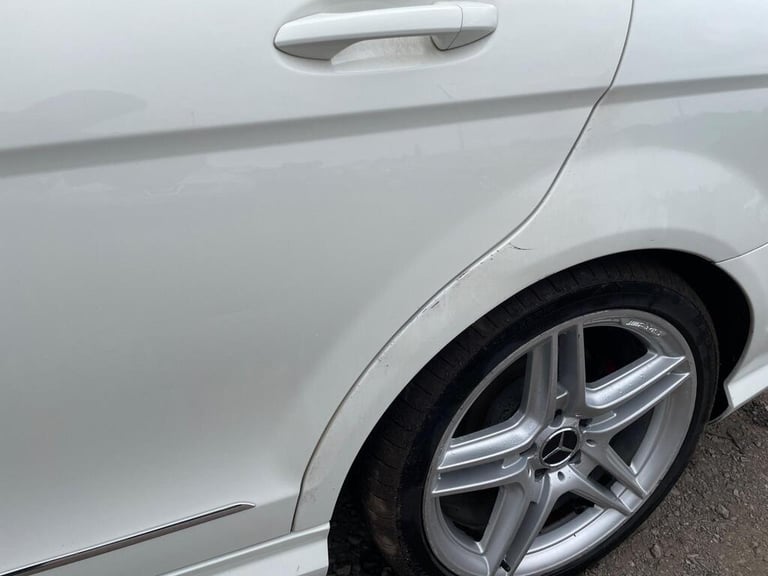 2011 MERCEDES C CLASS C220 CDI SPORT + PAN ROOF + LOW MILES + ALLOYS * 