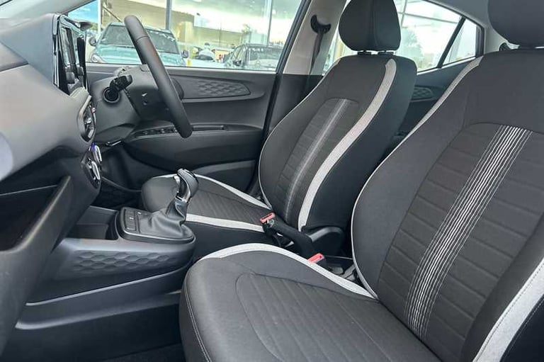 2025 Hyundai i10 1.2 Advance Hatchback 5dr Petrol Auto Euro 6 (s/s) (79 ps) Hatchback Petrol Auto...