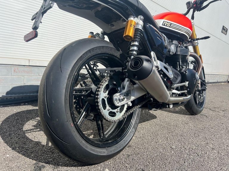 2025 Triumph Speed Twin 1200 RS STANDARD COLOUR black Manual