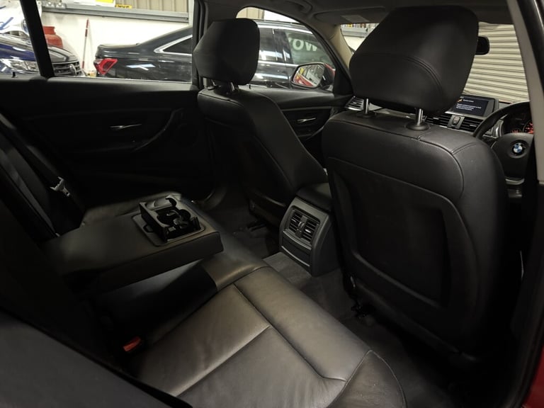 2012 BMW 3 Series 2.0 320D LUXURY TOURING 5DR Automatic Estate Diesel Automatic